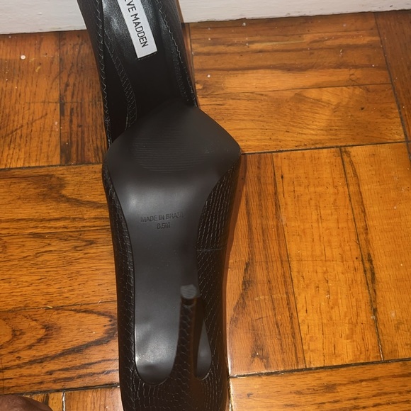 Steve Madden Pumps - Picture 3 of 5